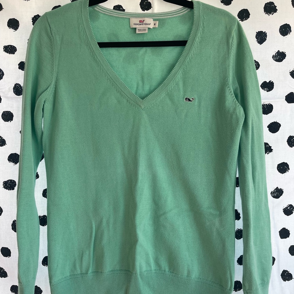 Vineyard Vines V-neck Women’s Sweater size Medium